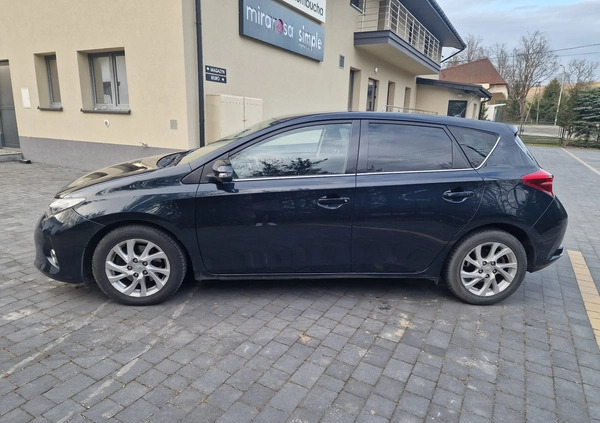 Toyota Auris cena 38900 przebieg: 94000, rok produkcji 2014 z Muszyna małe 79